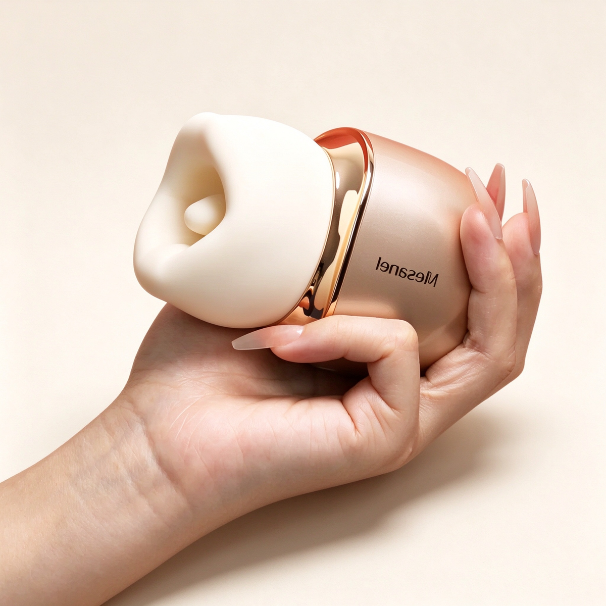 COCO Big Mouth Vibrator