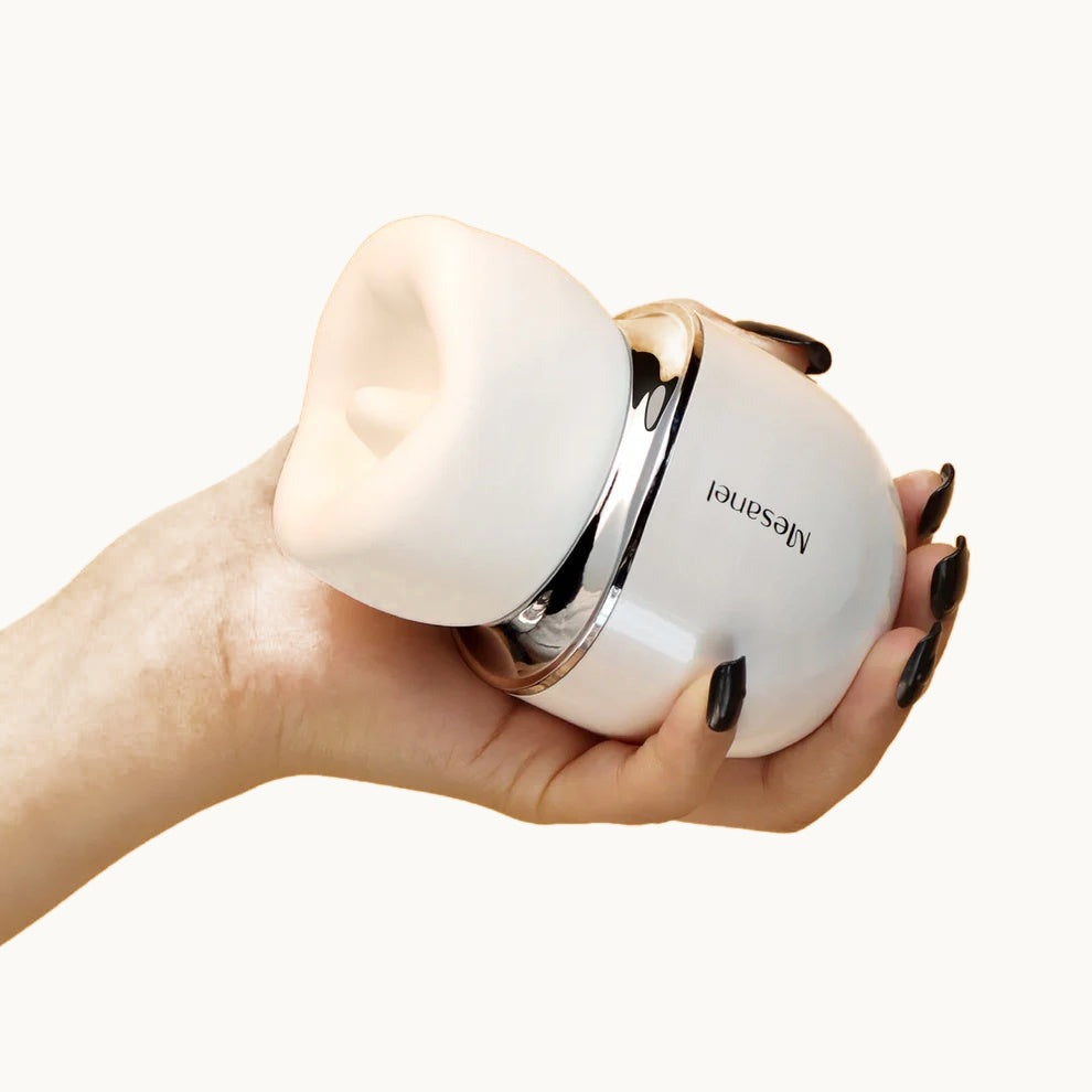 COCO Big Mouth Vibrator - dual licking and suction vibrator, image 3 of 11